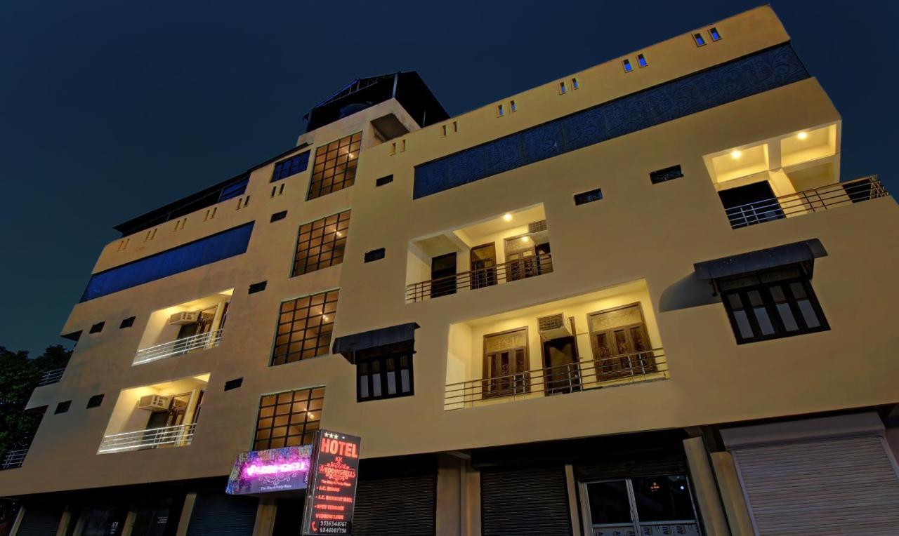 Treebo Trend Wedding Bells Kanpur Hotel Bagian luar foto
