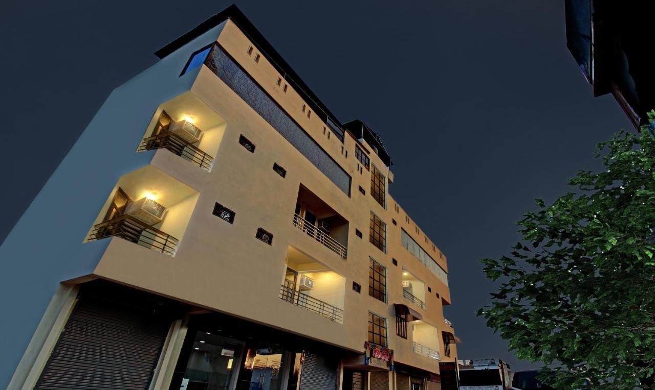 Treebo Trend Wedding Bells Kanpur Hotel Bagian luar foto